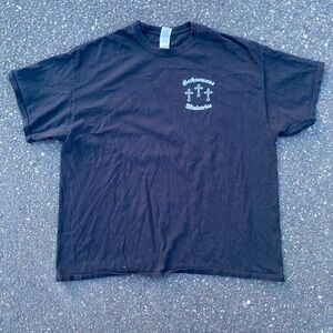 Gildan Men's Black T-shirt